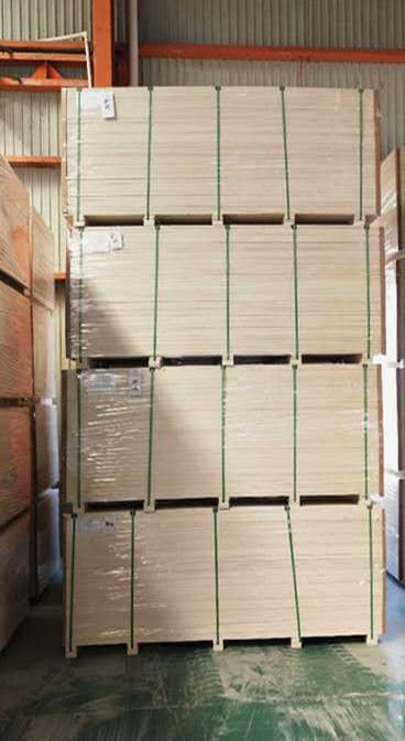 A級(jí)硫氧鎂防火砂光板